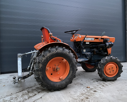 Tractor